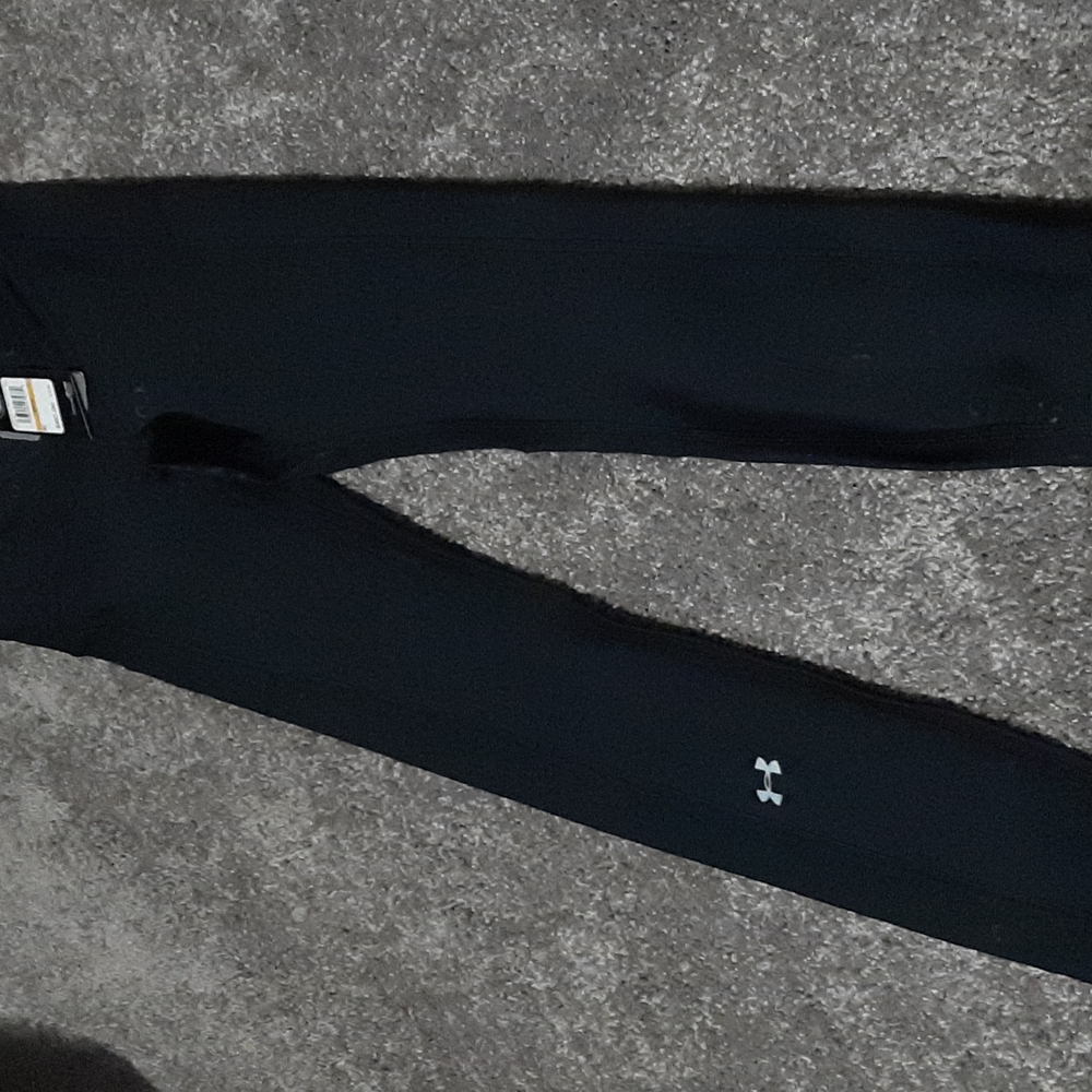 BNWT under armour heat gear print ankle crop sm